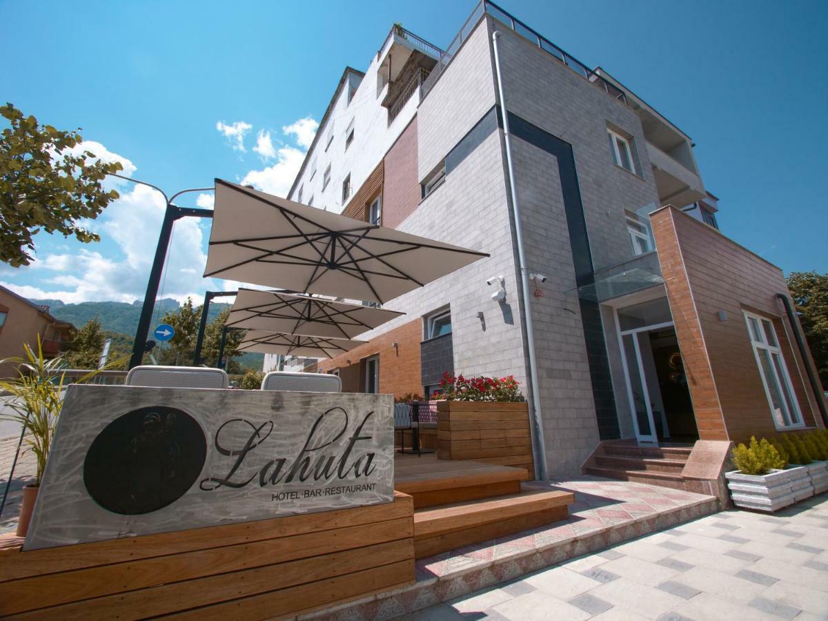 Hotel Lahuta Bajram Curri Exterior foto